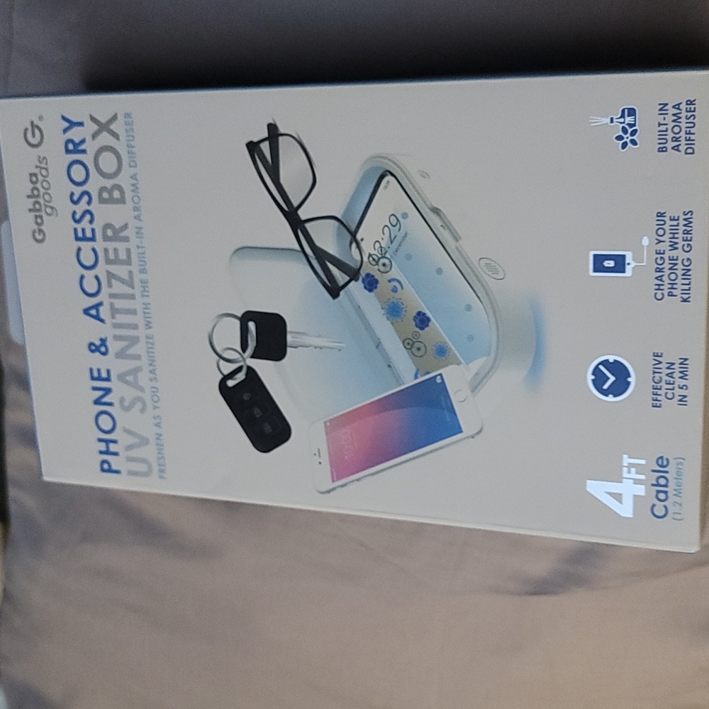 PHONE & ACCESSORY UV SANITIZER BOX W/ BUILT-IN DIFFUSER